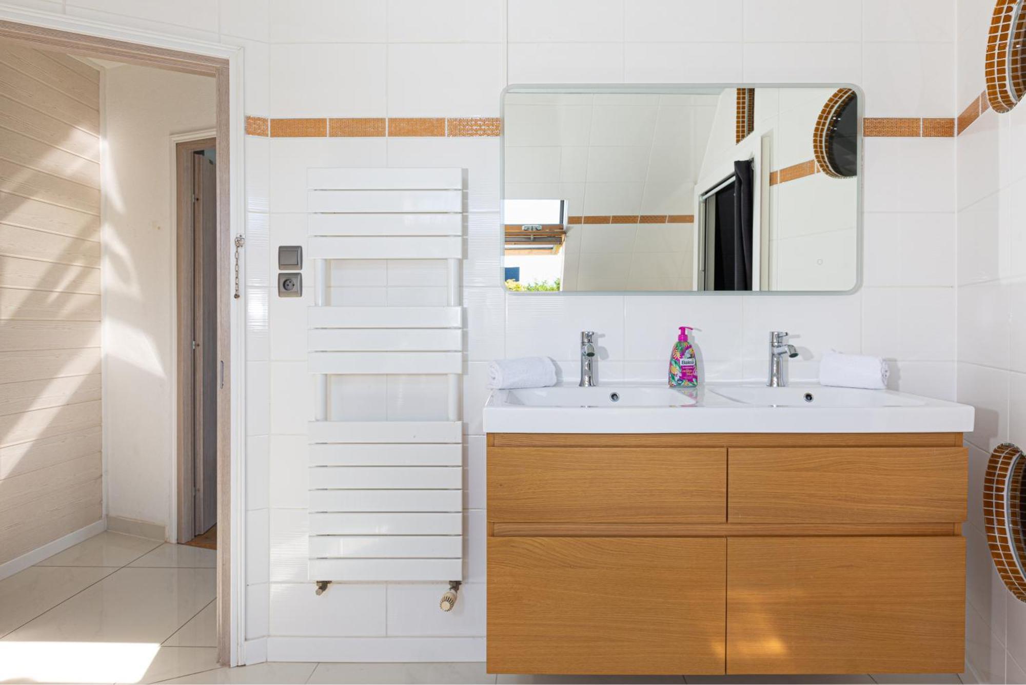 Gites Spa Strasbourg - Villa Cerf - Spa Prive, Sauna, Borne D'Arcade, Babyfoot Ittenheim Exteriör bild